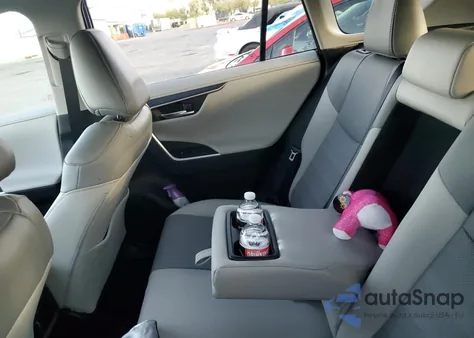 2025 Toyota Rav4 Limited z USA, uszkodzony, nr VIN 2T3Y1RFV3SC329962